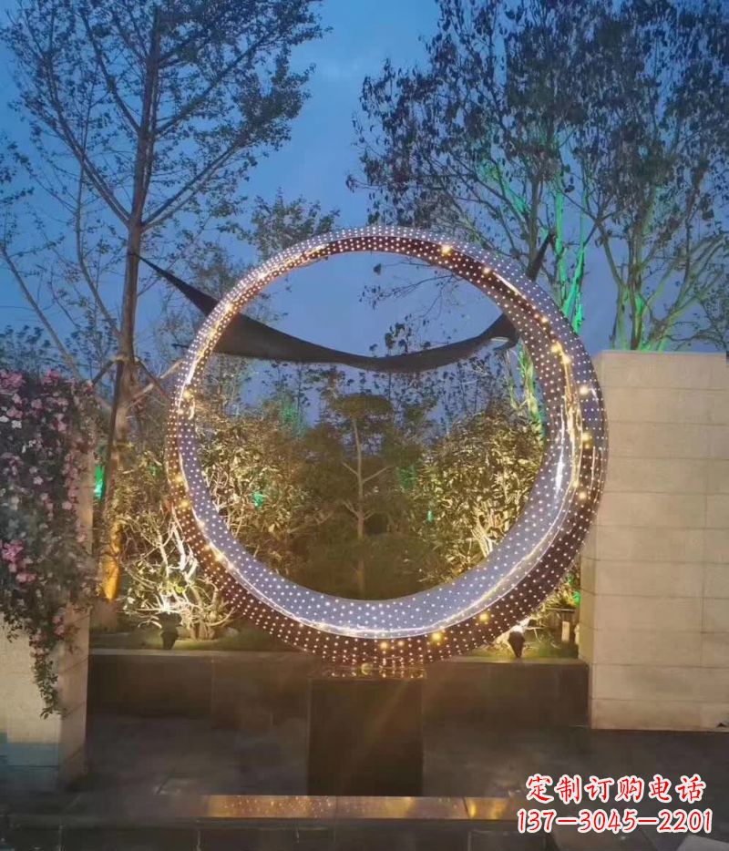 德州不锈钢圆环雕塑艺术与环境的完美结合