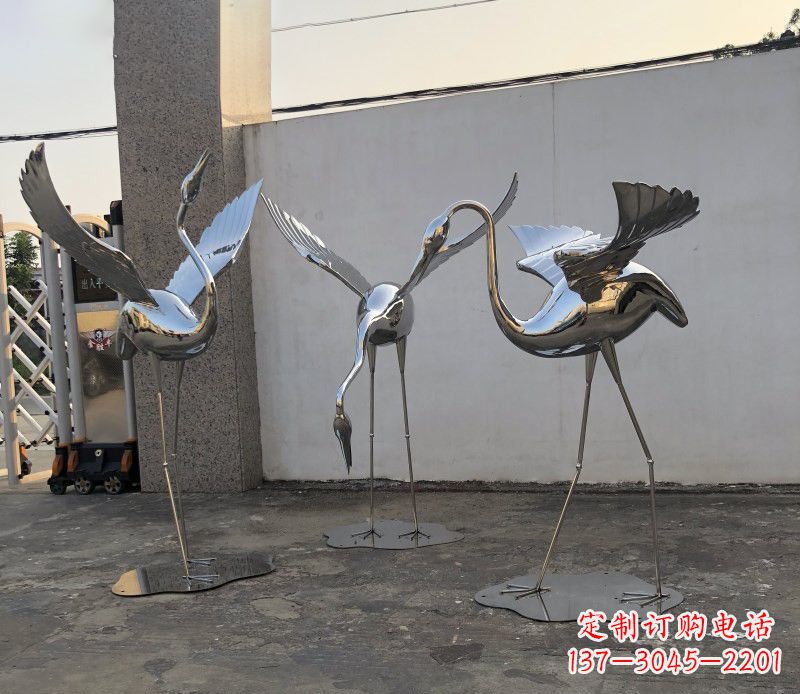德州不锈钢锻造的丹顶鹤雕塑