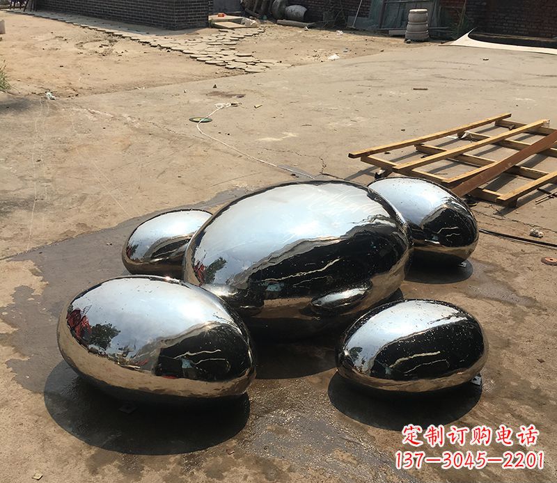 德州不锈钢水滴雕塑给景观增添独特魅力