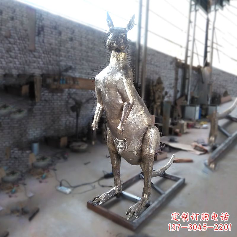 德州纯铜铸造的袋鼠雕塑