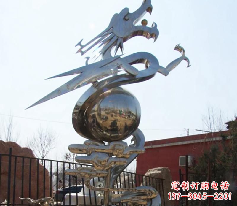德州传统与现代完美结合的青铜龙雕塑
