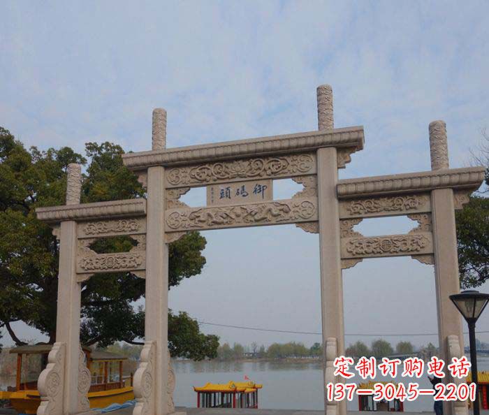 德州景区三门古典牌坊石雕