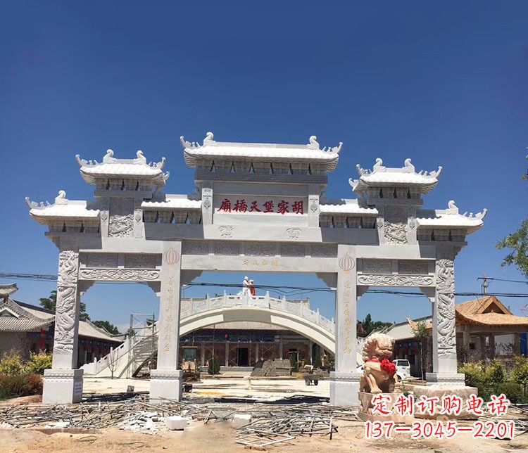 德州寺庙三门五楼石牌坊石雕_1