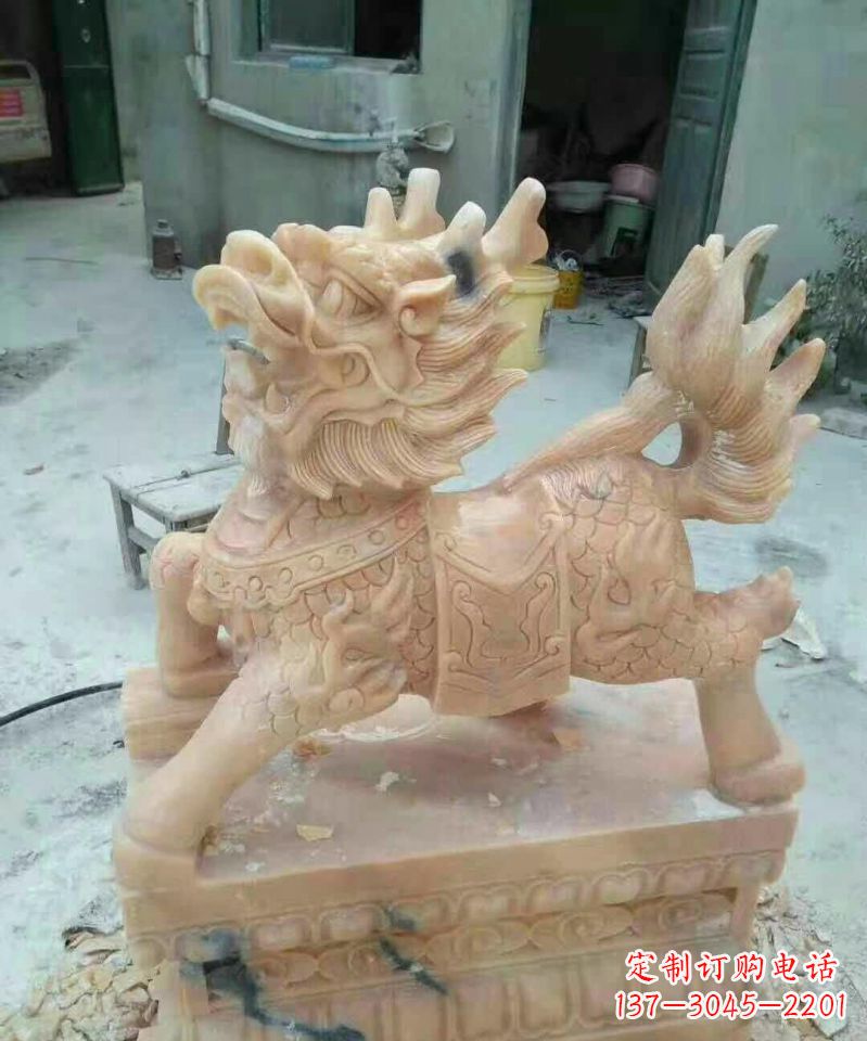 德州晚霞红麒麟雕塑112