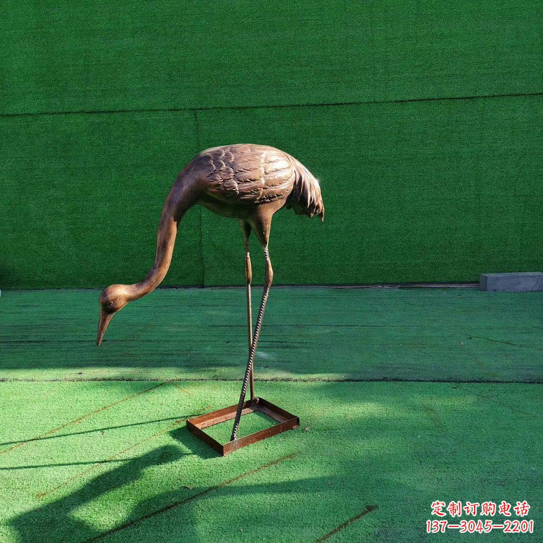 德州仙鹤拉鼓铜雕塑