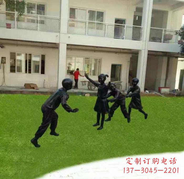 德州校园儿童玩老鹰捉小鸡铜雕