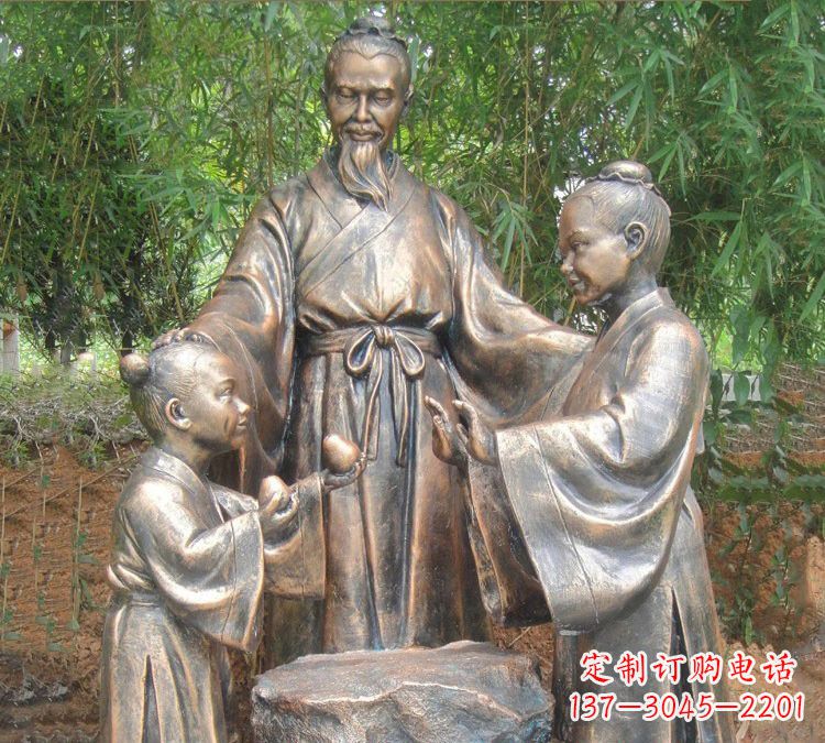 德州寓言故事铜雕_孔融让梨