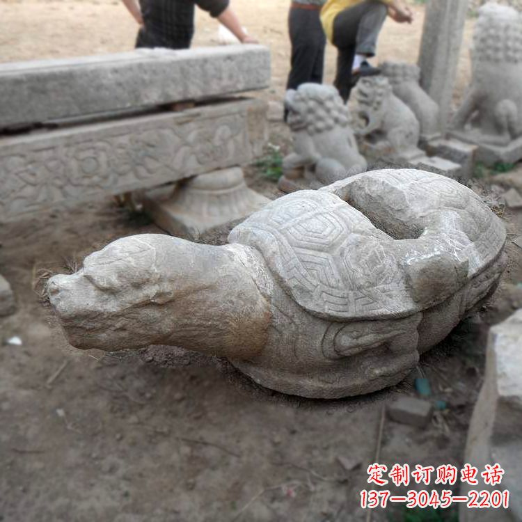 德州朱雀站在赑屃上的石雕